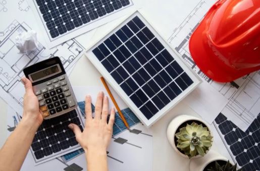 Solar Panels and Lithium Batteries: The Difference Between "Reducing the Bill" and "Self-Sufficiency" in Sales